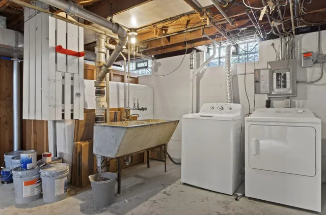 $3,250 | 4918 North Berkeley Boulevard, Whitefish Bay, WI 53217