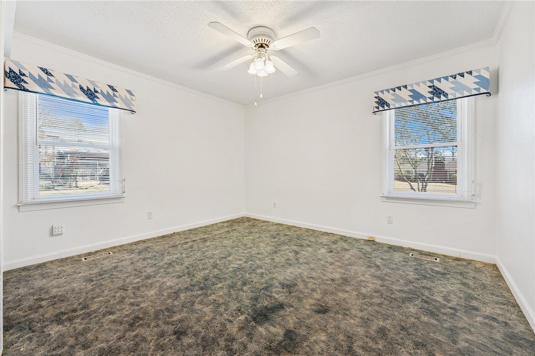 209 Meadowbrook Drive Liberty, SC 29657 - Photo 15 of 35