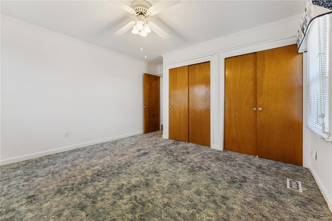 209 Meadowbrook Drive Liberty, SC 29657 - Photo 16 of 35