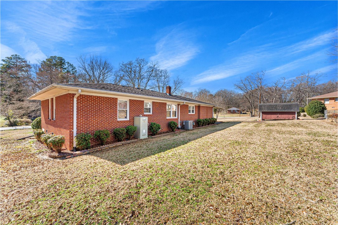 209 Meadowbrook Drive Liberty, SC 29657 - Photo 27 of 35