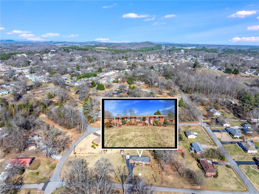 209 Meadowbrook Drive Liberty, SC 29657 - Photo 29 of 35
