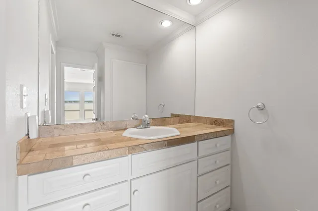 $1,595,000 | 625 Horseshoe Bay N Boulevard, Horseshoe Bay, TX 78657