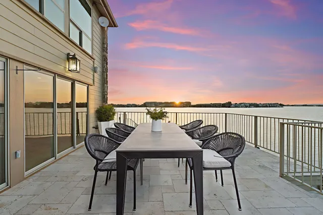 $1,595,000 | 625 Horseshoe Bay N Boulevard, Horseshoe Bay, TX 78657