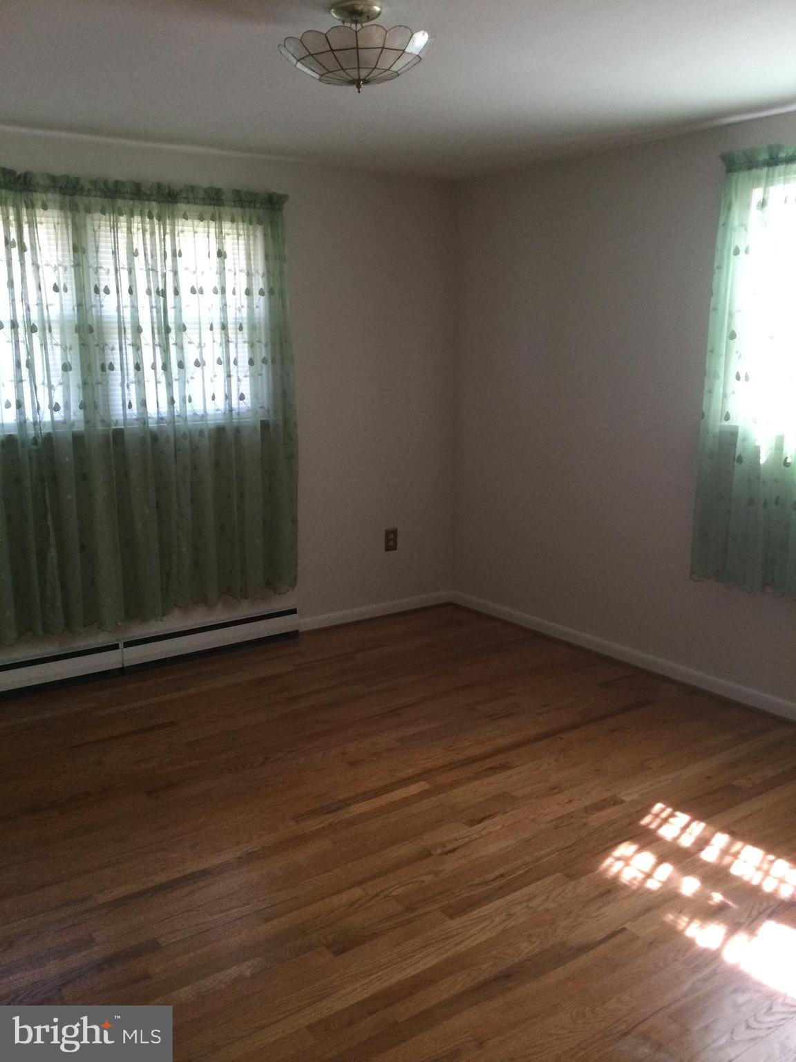 530 Lexington Road Lancaster, PA 17603 - Photo 13 of 28 Gallery Image 13