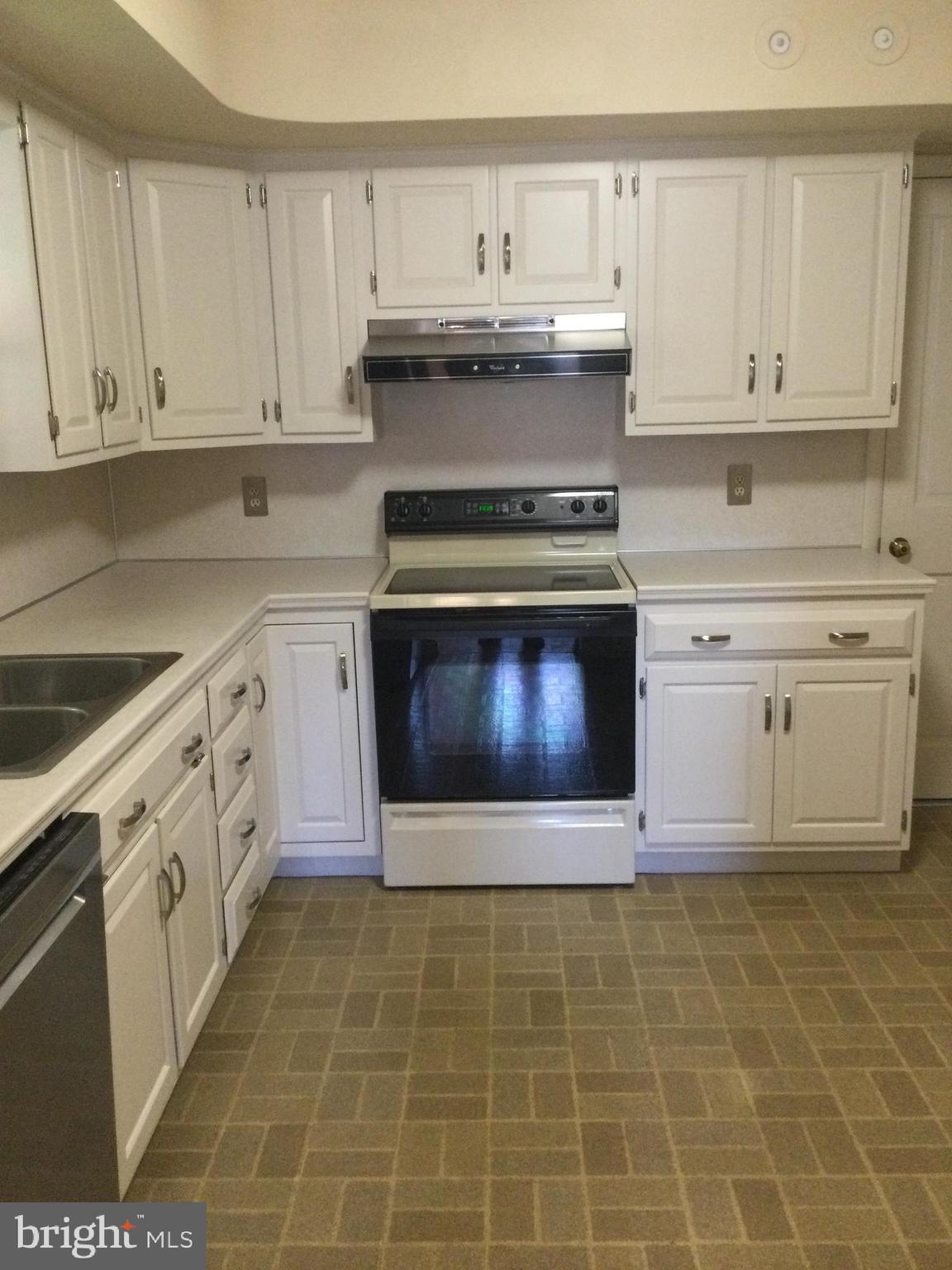 530 Lexington Road Lancaster, PA 17603 - Photo 20 of 28 Gallery Image 20