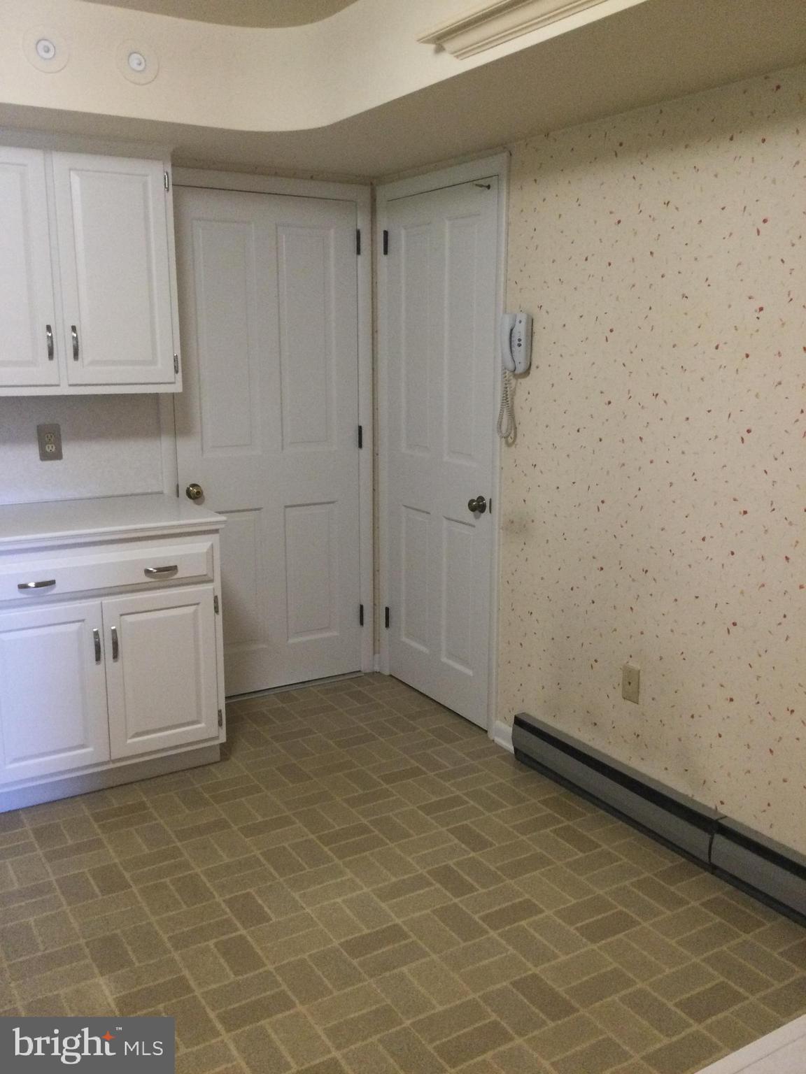 530 Lexington Road Lancaster, PA 17603 - Photo 21 of 28 Gallery Image 21
