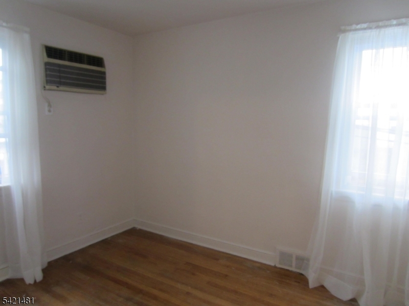 63 Norman Road Newark, NJ 07106 - Photo 12 of 14