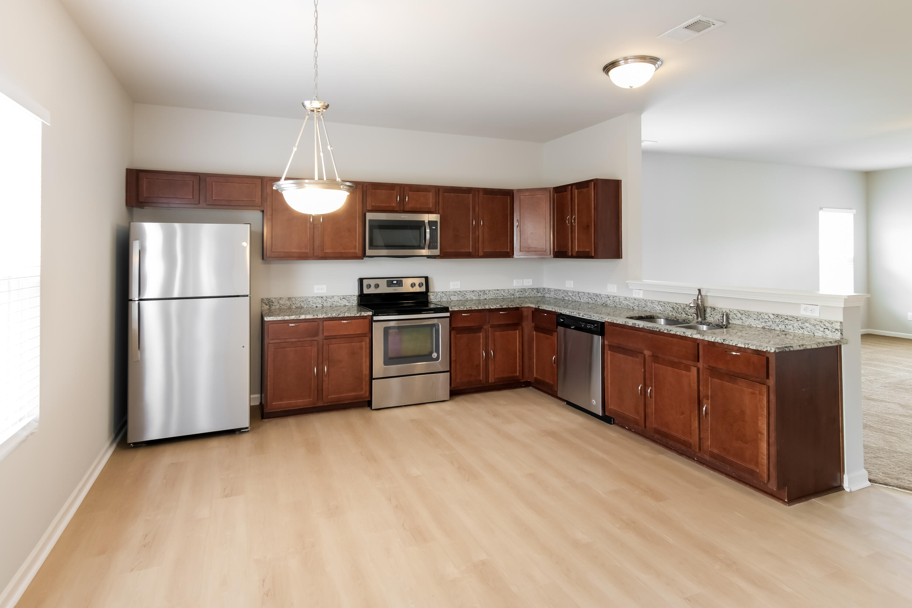 210 Foxcroft Lane Moncks Corner, SC 29461 - Photo 5 of 15 1010938.210 Foxcroft Lane - Kitchen