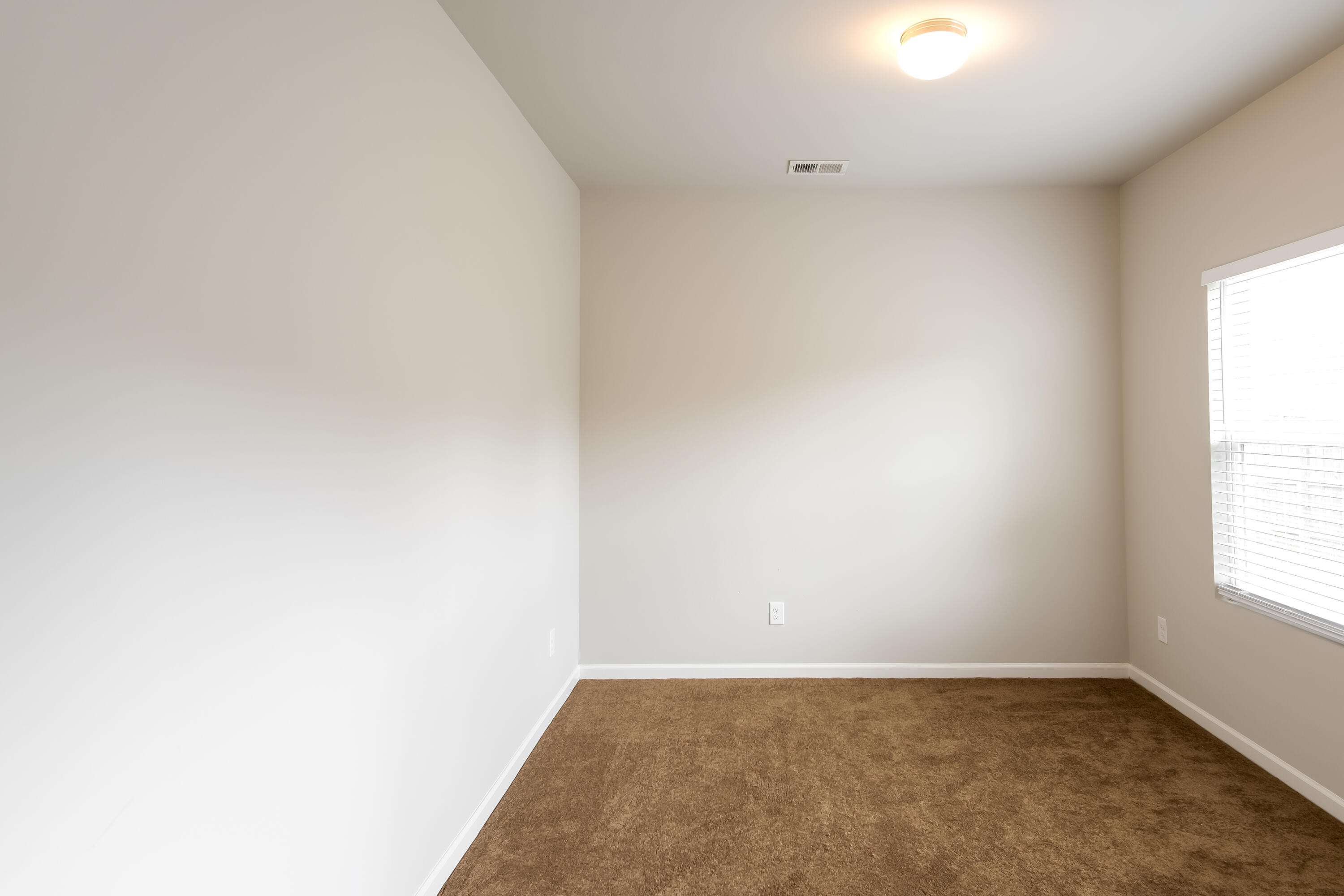 210 Foxcroft Lane Moncks Corner, SC 29461 - Photo 7 of 15 1010938.210 Foxcroft Lane - Bedroom_1