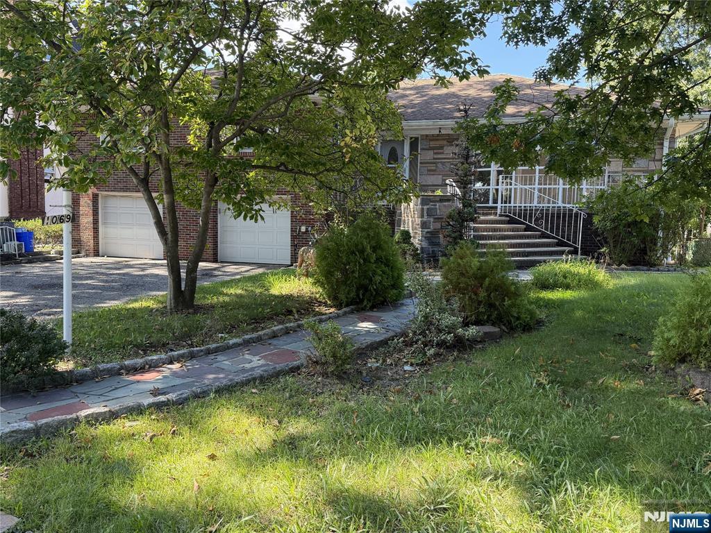 1069 Palisade Avenue Fort Lee, NJ 07024 - Photo 3 of 25 Gallery Image 3