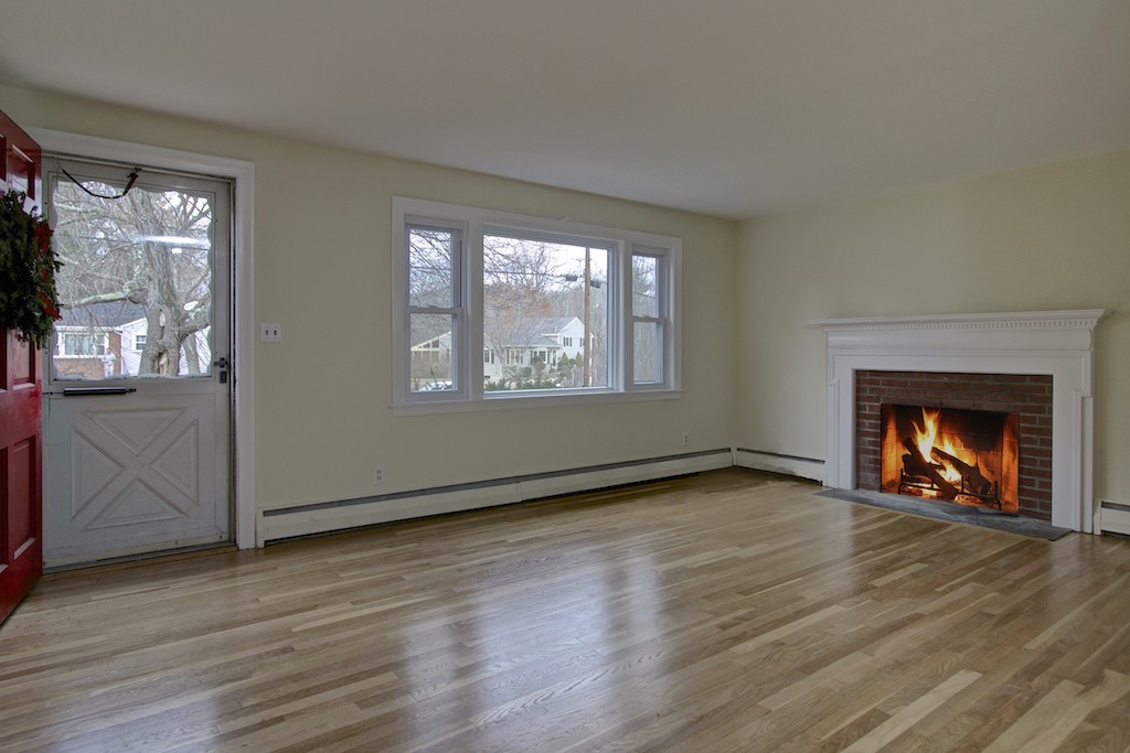 59 Cold Spring Road Holliston, MA 01746 - Photo 2 of 18 Gallery Image 2