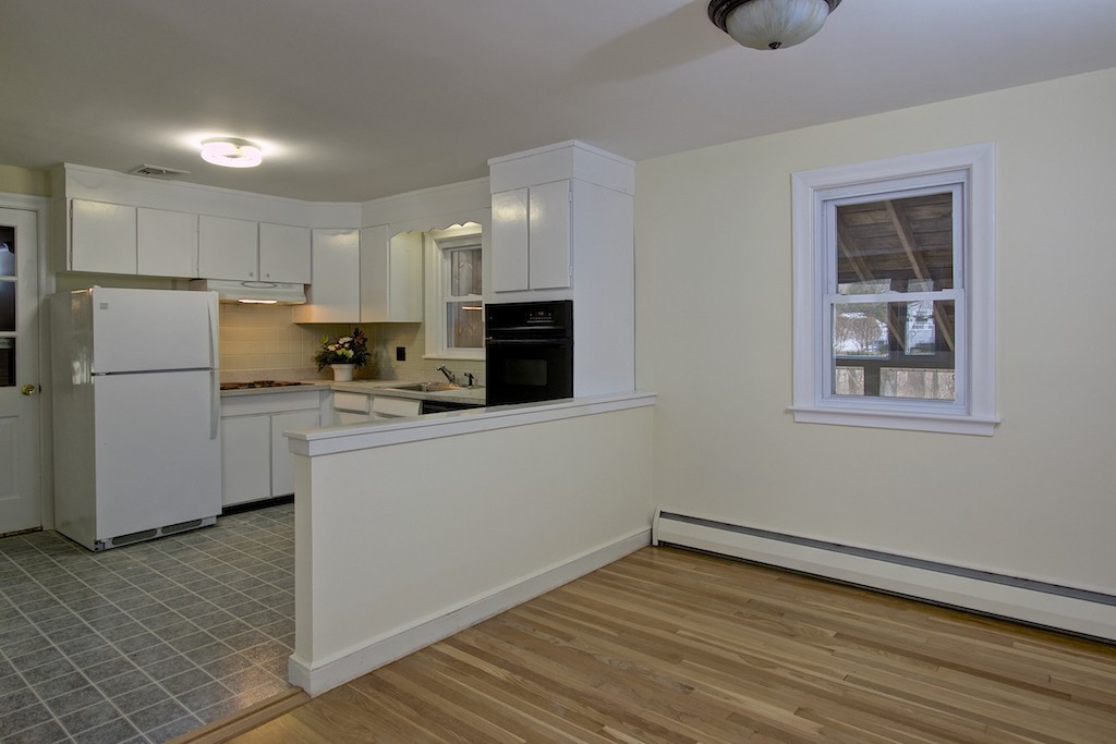 59 Cold Spring Road Holliston, MA 01746 - Photo 4 of 18 Gallery Image 4