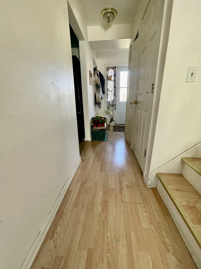 213 Monroe Road Bolingbrook, IL 60440 - Photo 4 of 9