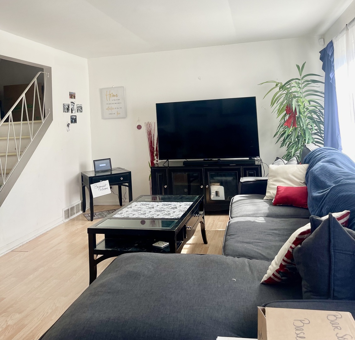 213 Monroe Road Bolingbrook, IL 60440 - Photo 6 of 9