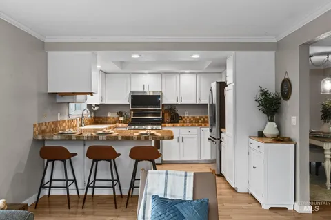 $500,000 | 5105 Harbourview Drive, Boise, ID 83703