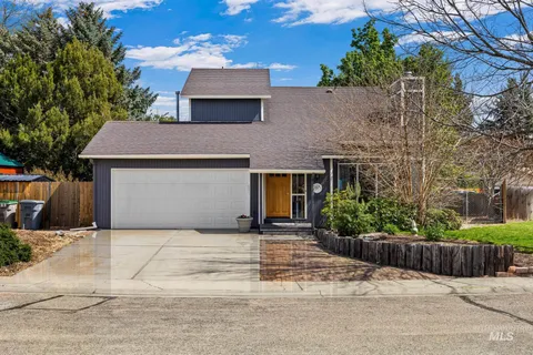 $500,000 | 5105 Harbourview Drive, Boise, ID 83703