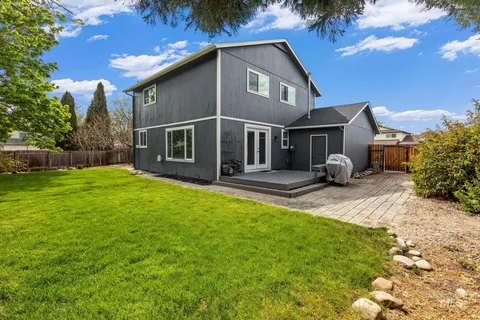 $500,000 | 5105 Harbourview Drive, Boise, ID 83703