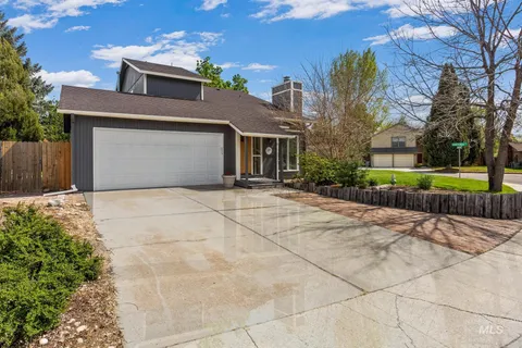 $500,000 | 5105 Harbourview Drive, Boise, ID 83703
