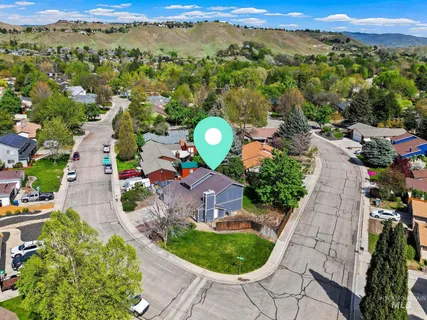 $500,000 | 5105 Harbourview Drive, Boise, ID 83703
