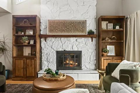 $500,000 | 5105 Harbourview Drive, Boise, ID 83703