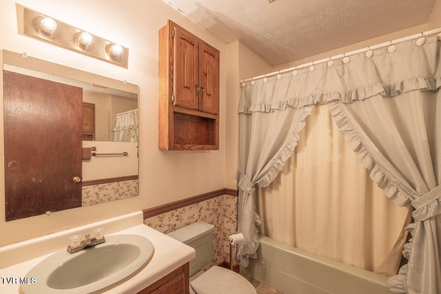207 Pleasant View Road Rose Hill, VA 24281 - Photo 25 of 52 20250425140519873734000000-o