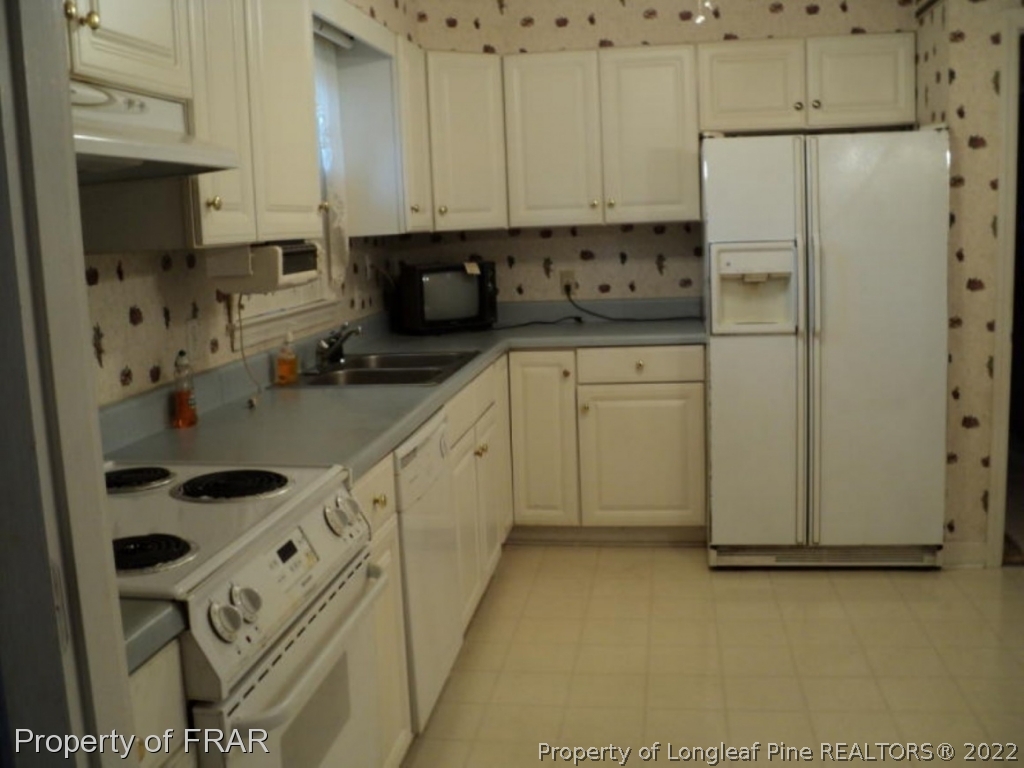 385 Forest Road Lumberton, NC 28358 - Photo 4 of 14 Gallery Image 4