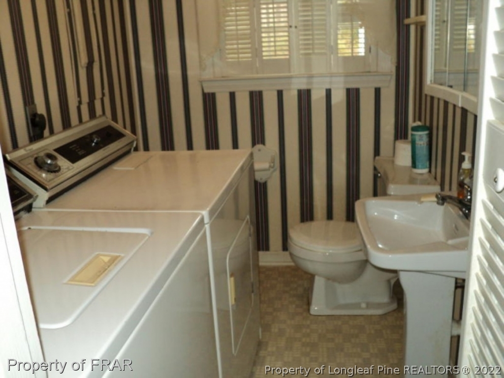 385 Forest Road Lumberton, NC 28358 - Photo 10 of 14 Gallery Image 10