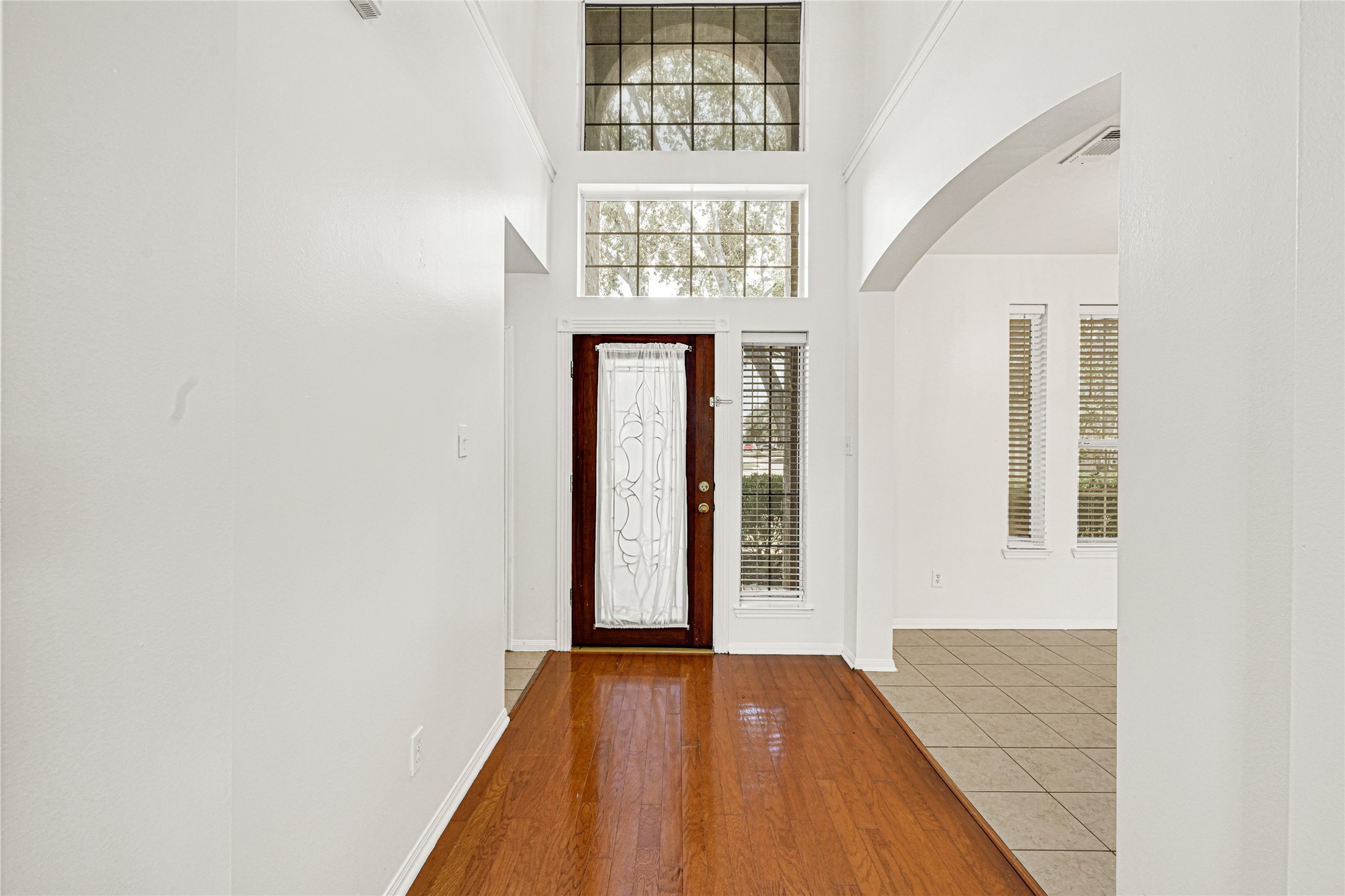 4807 Elm View Circle Houston, TX 77084 - Photo 4 of 27 a view of an entryway