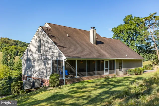 $585,000 | 6154 Senedo Road, Mount Jackson, VA 22842