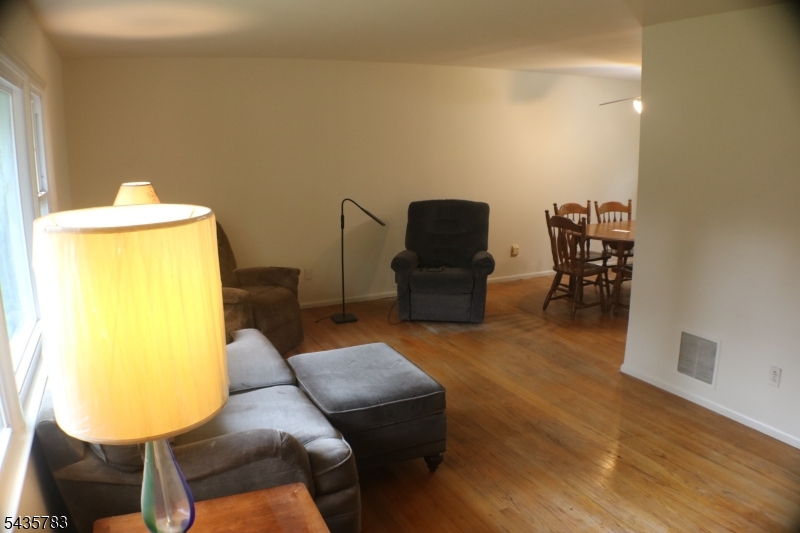 22 Woodland Road Chatham, NJ 07928 - Photo 3 of 8