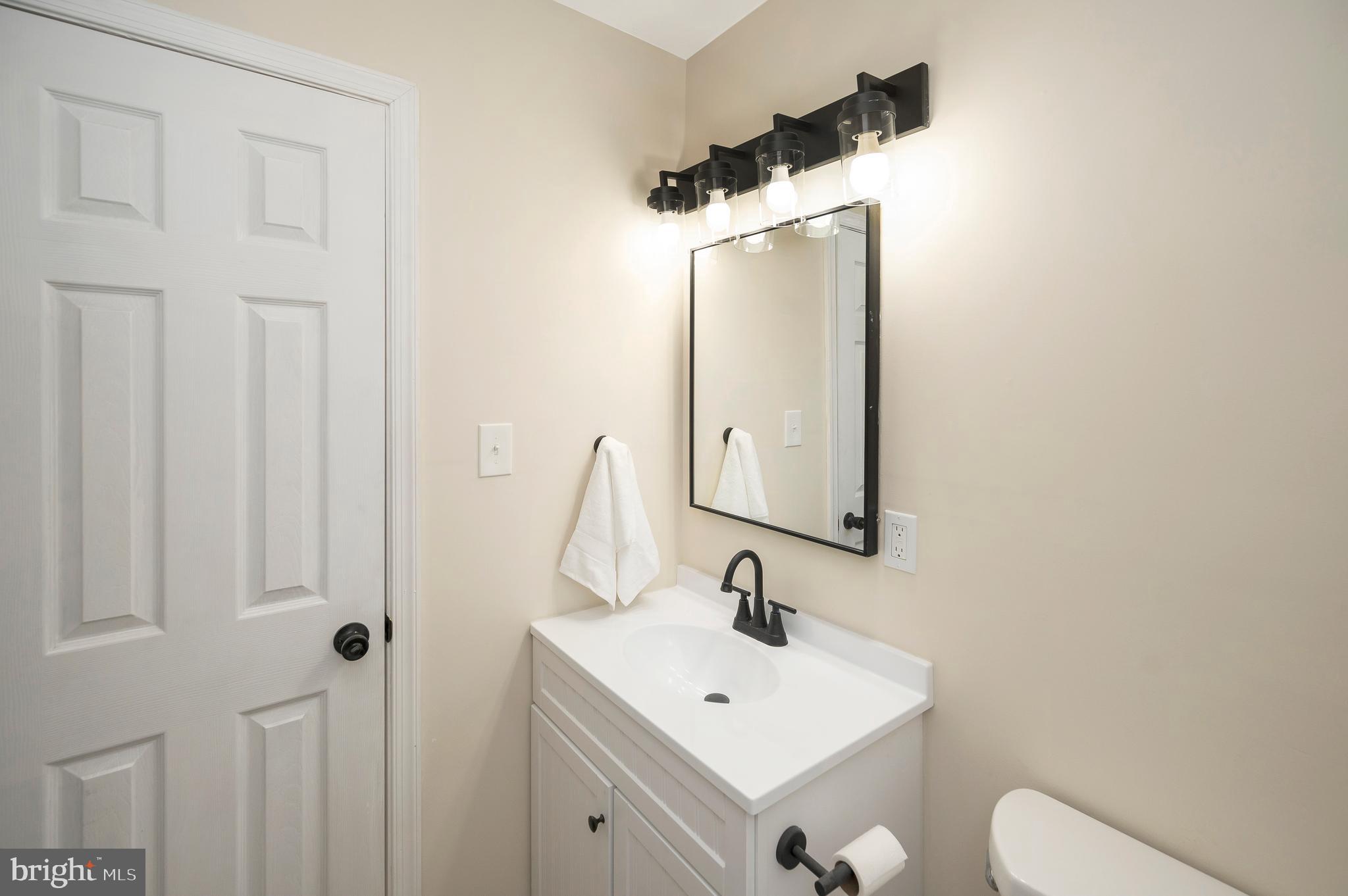 6700 Hickory Ridge Road Spotsylvania, VA 22551 - Photo 19 of 26 Full Bathroom