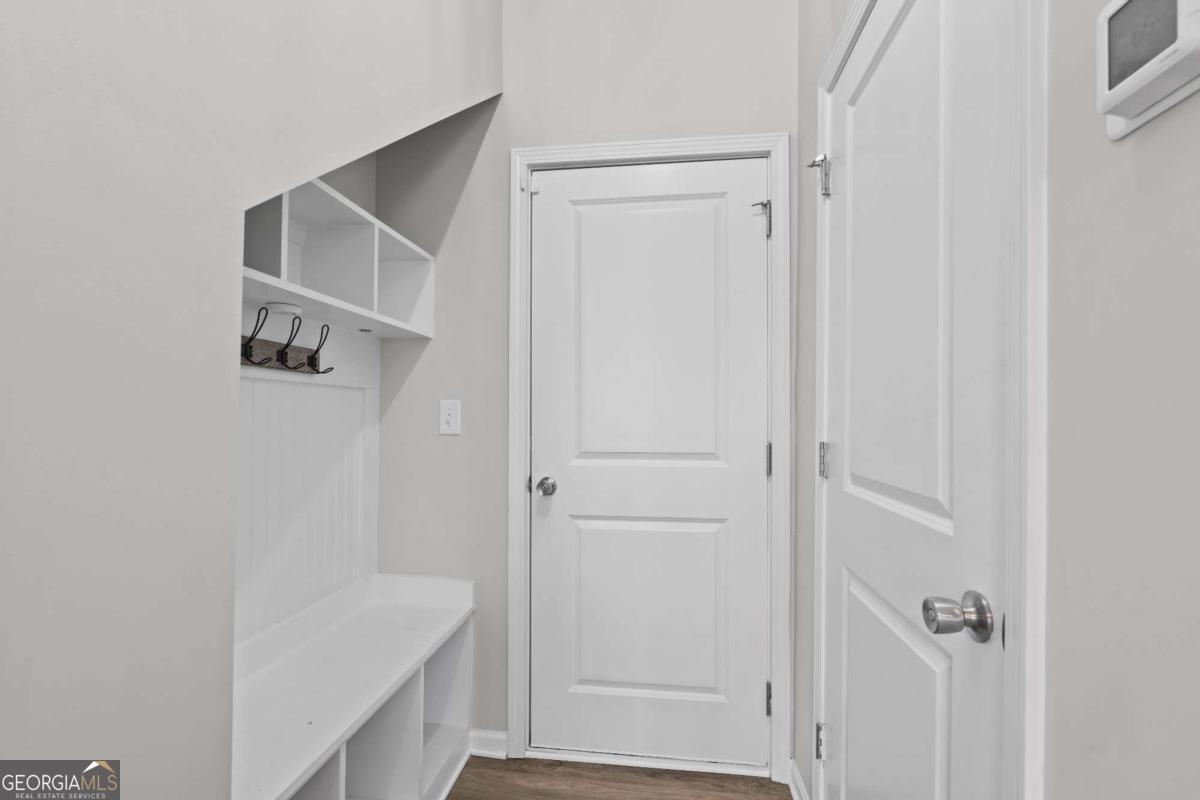 3619 Hawthorne Terrace Atlanta, GA 30337 - Photo 11 of 46