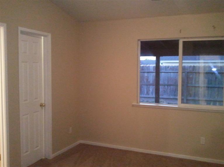 1622 East Springfield Avenue Reedley, CA 93654 - Photo 12 of 22 Gallery Image 12