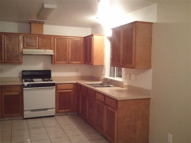 1622 East Springfield Avenue Reedley, CA 93654 - Photo 17 of 22 Gallery Image 17