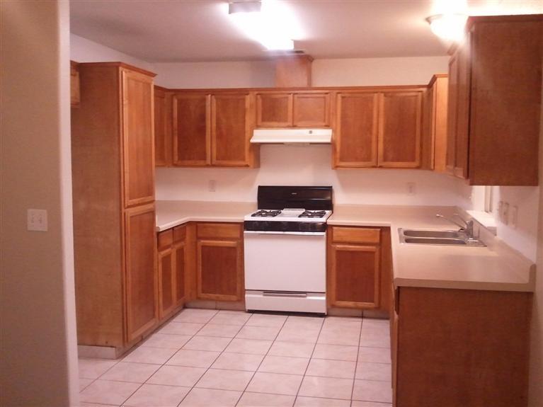 1622 East Springfield Avenue Reedley, CA 93654 - Photo 5 of 22 Gallery Image 5