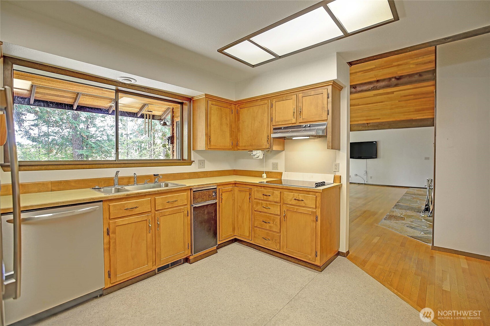 45249 North Brooks Road Concrete, WA 98237 - Photo 18 of 37