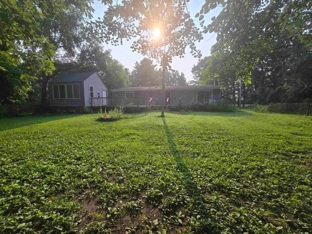 $360,000 | N3379 County Rd V, Hancock, WI 54943