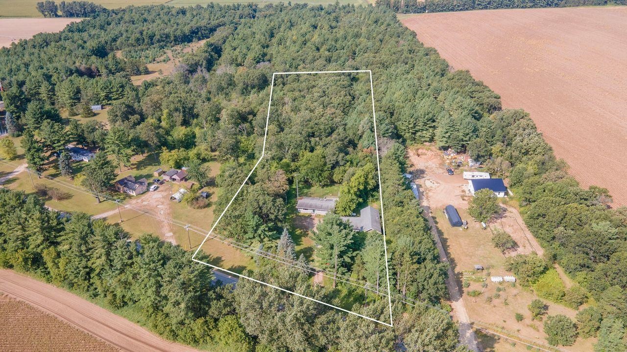 N3379 County Rd V Hancock, WI 54943 - Photo 5 of 35