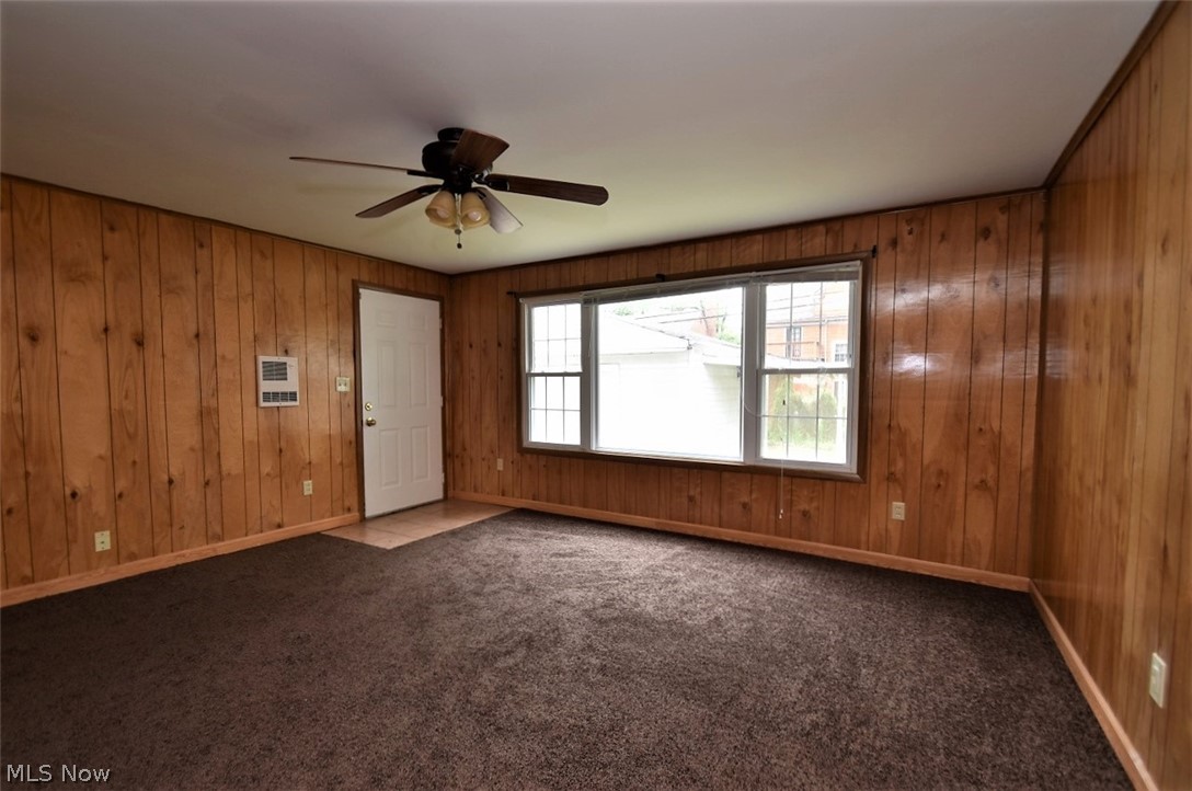 3797 Bainbridge Road Cleveland Heights, OH 44118 - Photo 12 of 35