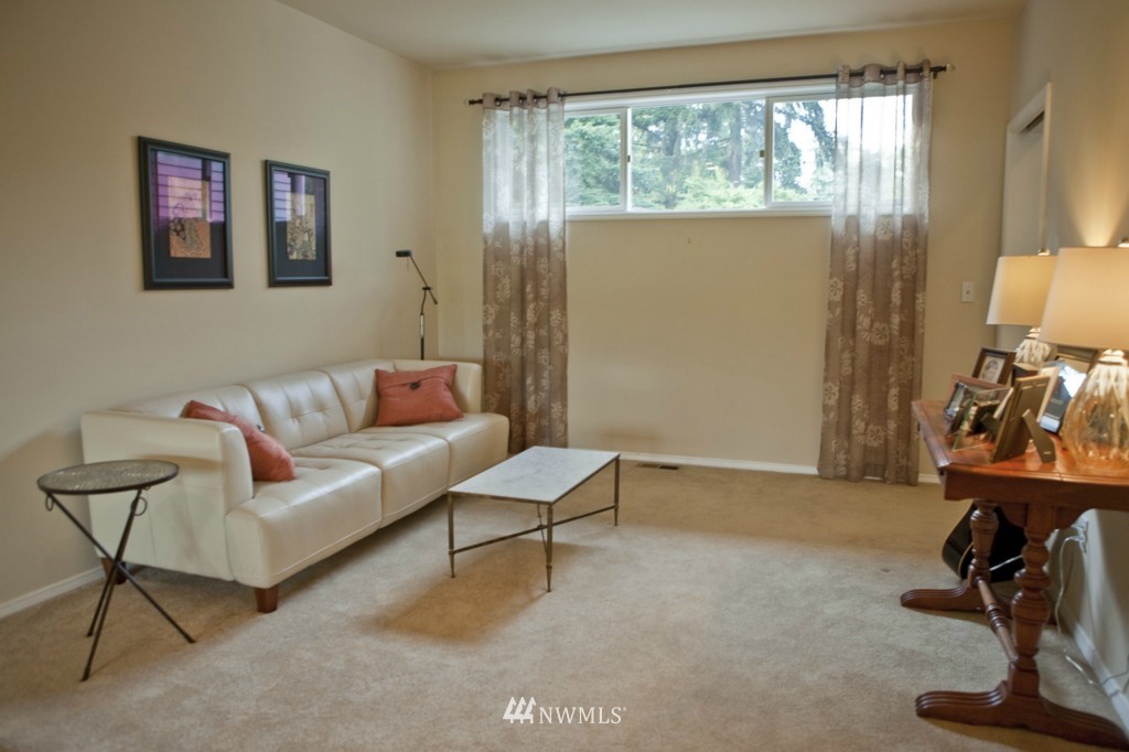 16823 Southeast 149th Street Renton, WA 98059 - Photo 11 of 25 Gallery Image 11