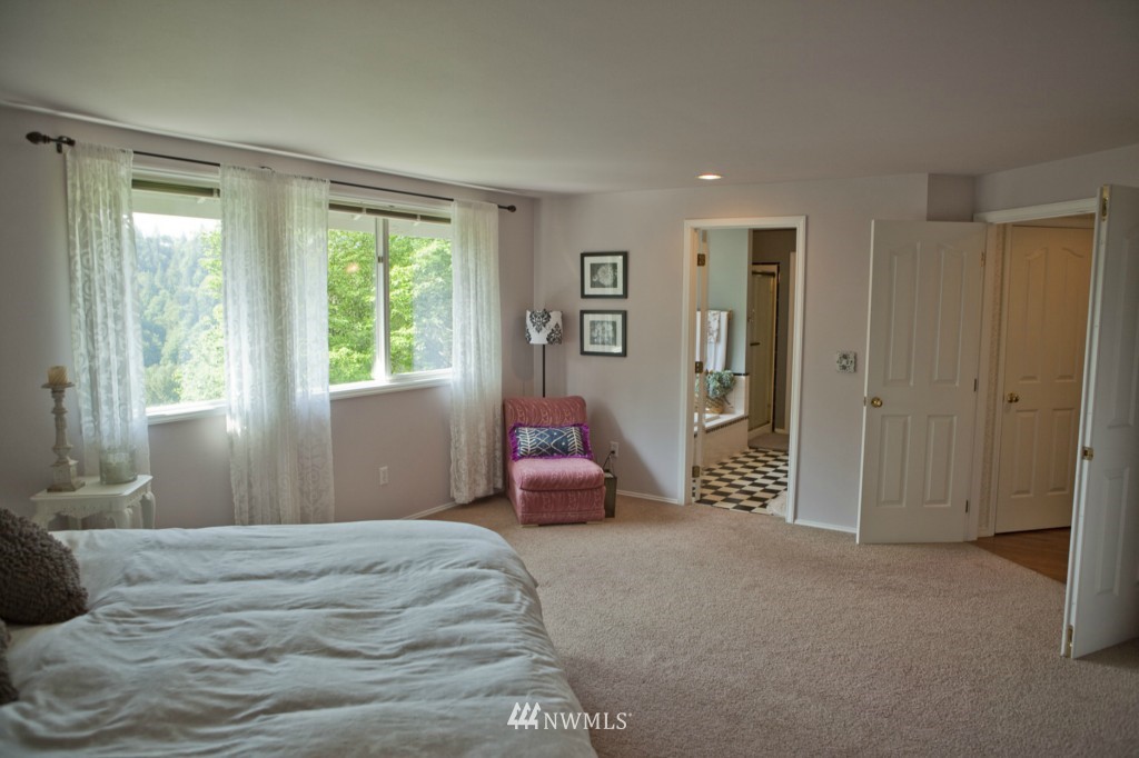 16823 Southeast 149th Street Renton, WA 98059 - Photo 16 of 25 Gallery Image 16
