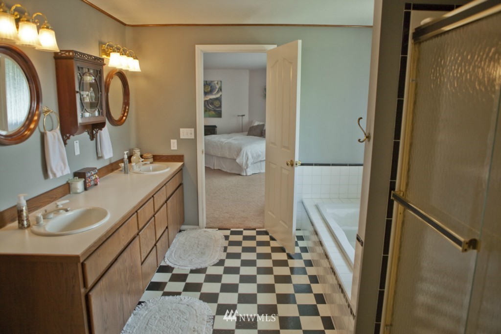 16823 Southeast 149th Street Renton, WA 98059 - Photo 18 of 25 Gallery Image 18