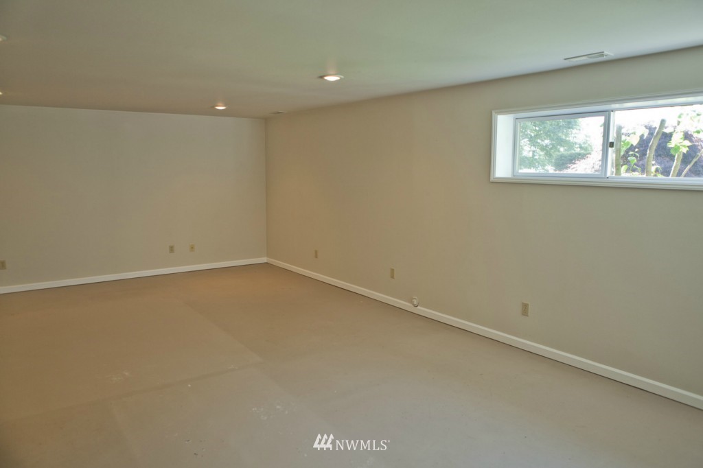 16823 Southeast 149th Street Renton, WA 98059 - Photo 20 of 25 Gallery Image 20