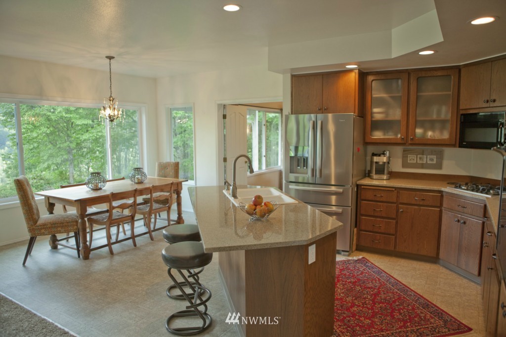 16823 Southeast 149th Street Renton, WA 98059 - Photo 6 of 25 Gallery Image 6
