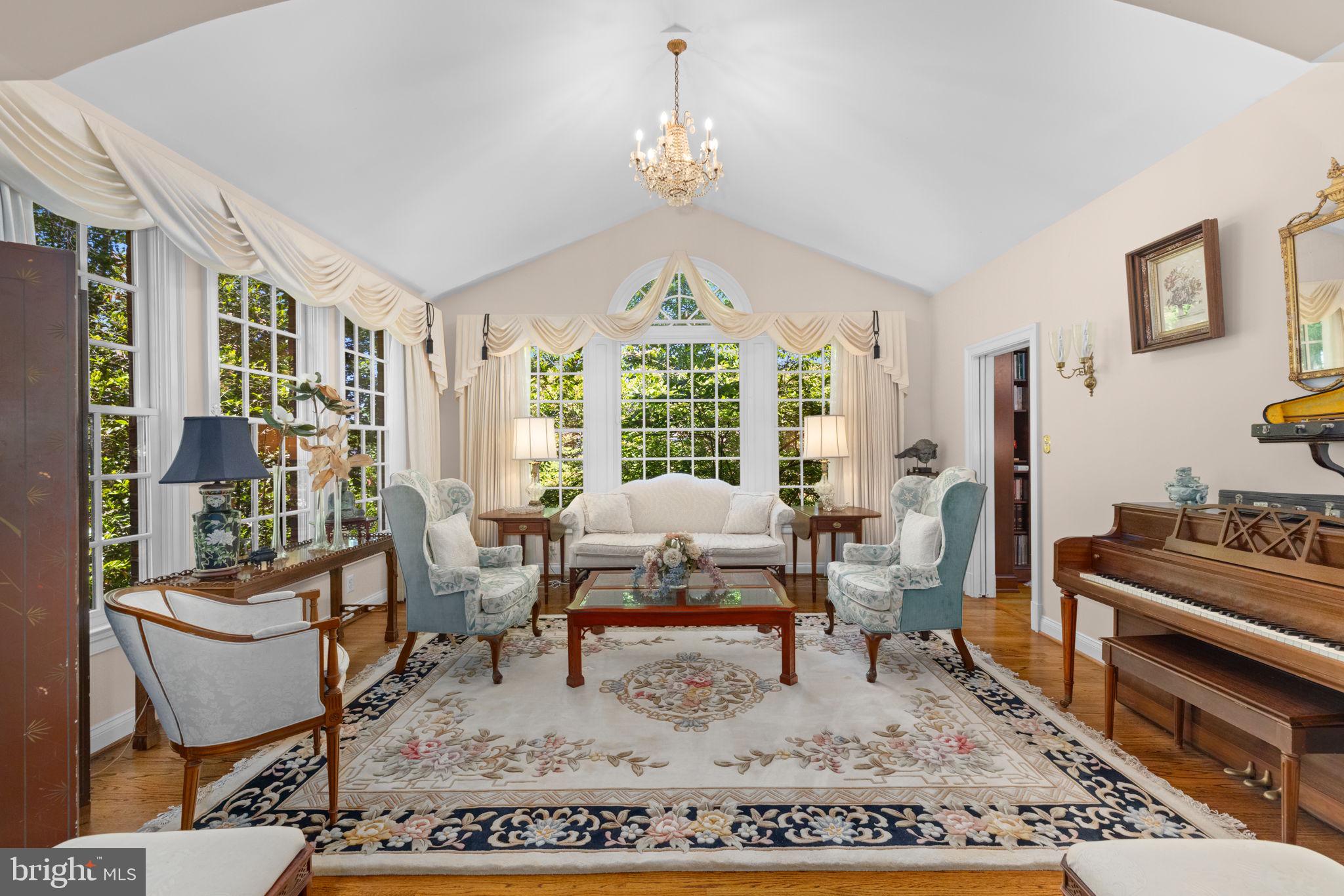 897 Chinquapin Road McLean, VA 22102 - Photo 10 of 66 Formal Living Room