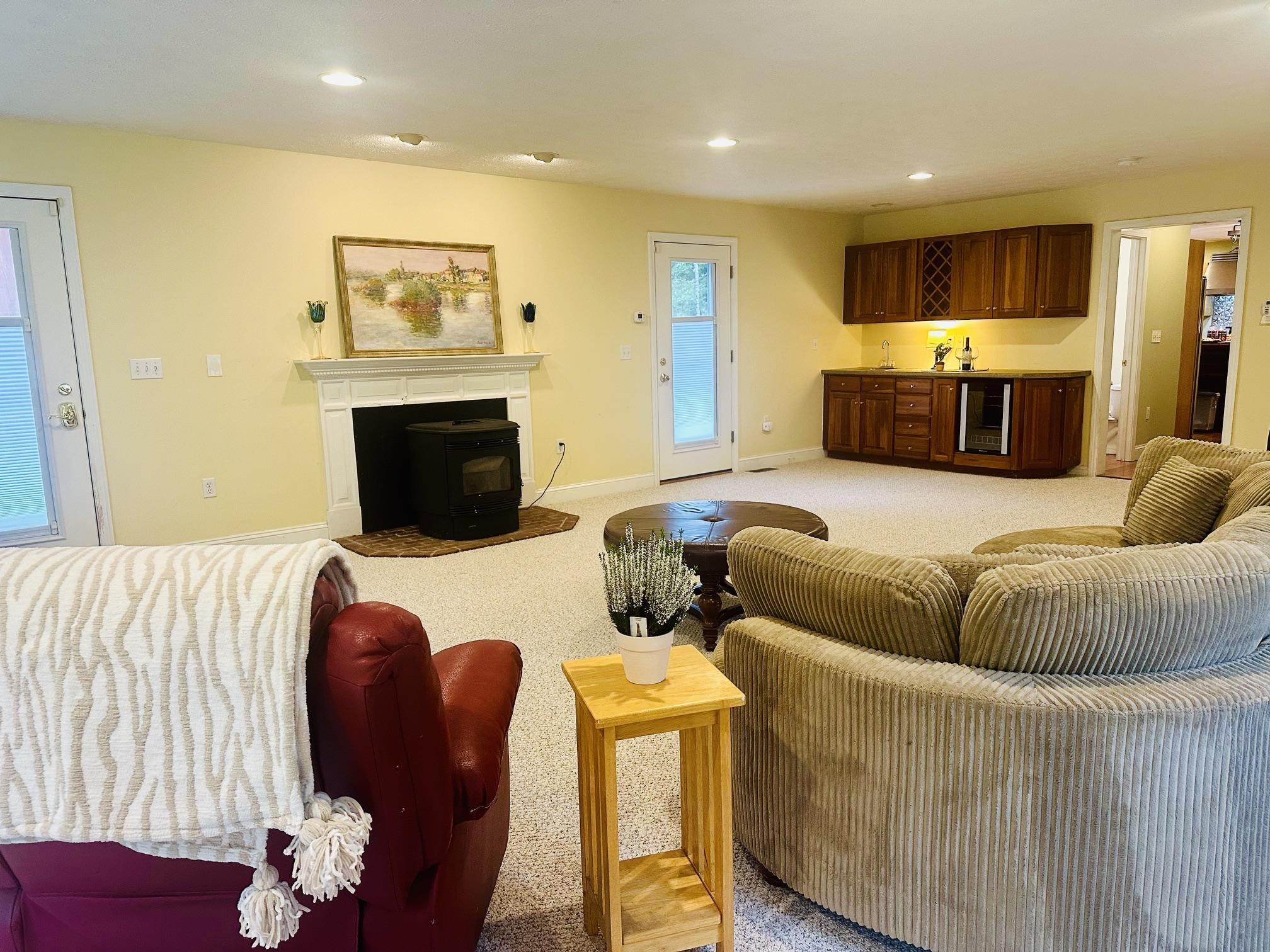 83 Ferson Road Francestown, NH 03043 - Photo 9 of 59 Gallery Image 9