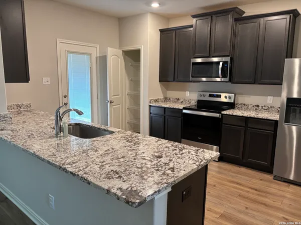 $2,000 | 9402 Nubuck Branch, Converse, TX 78109