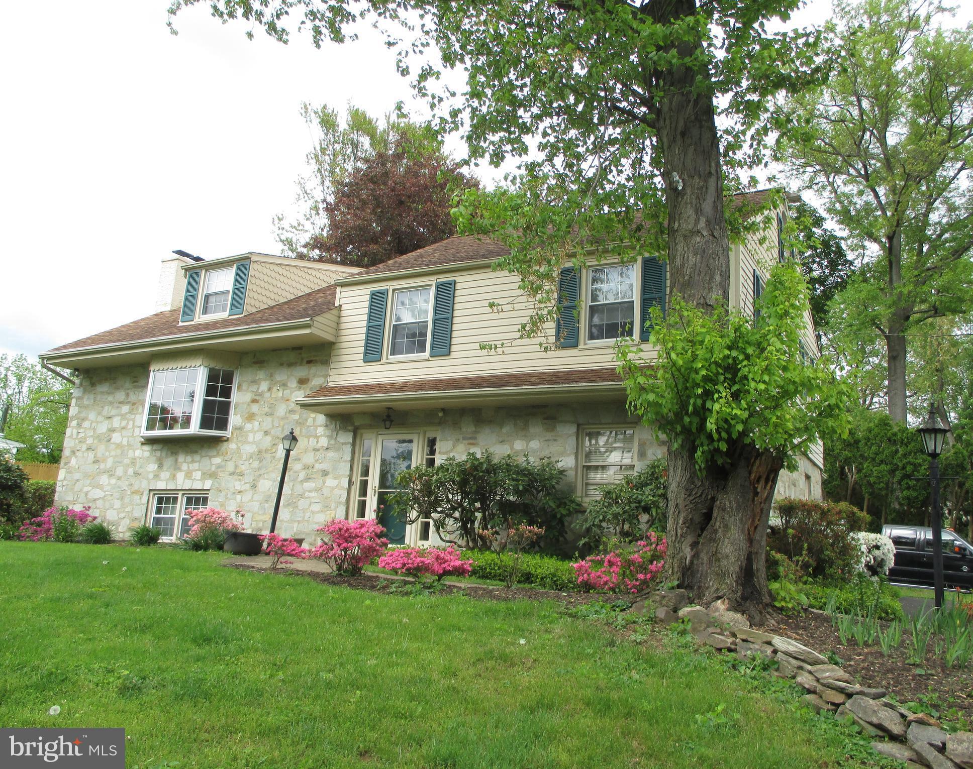 369 Brae Bourn Road Huntingdon Valley, PA 19006 - Photo 1 of 39 Gallery Image 1