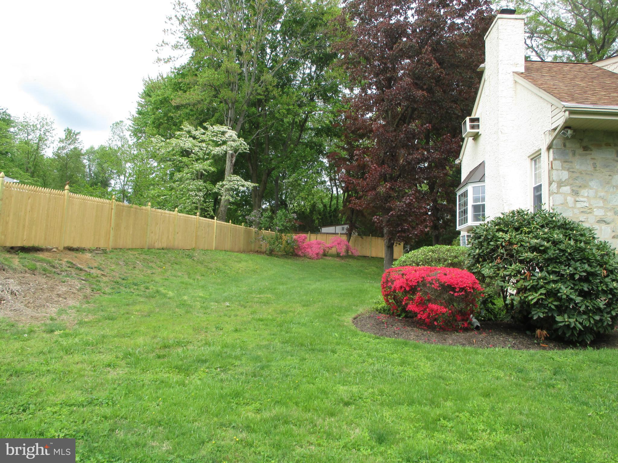 369 Brae Bourn Road Huntingdon Valley, PA 19006 - Photo 3 of 39 Gallery Image 3