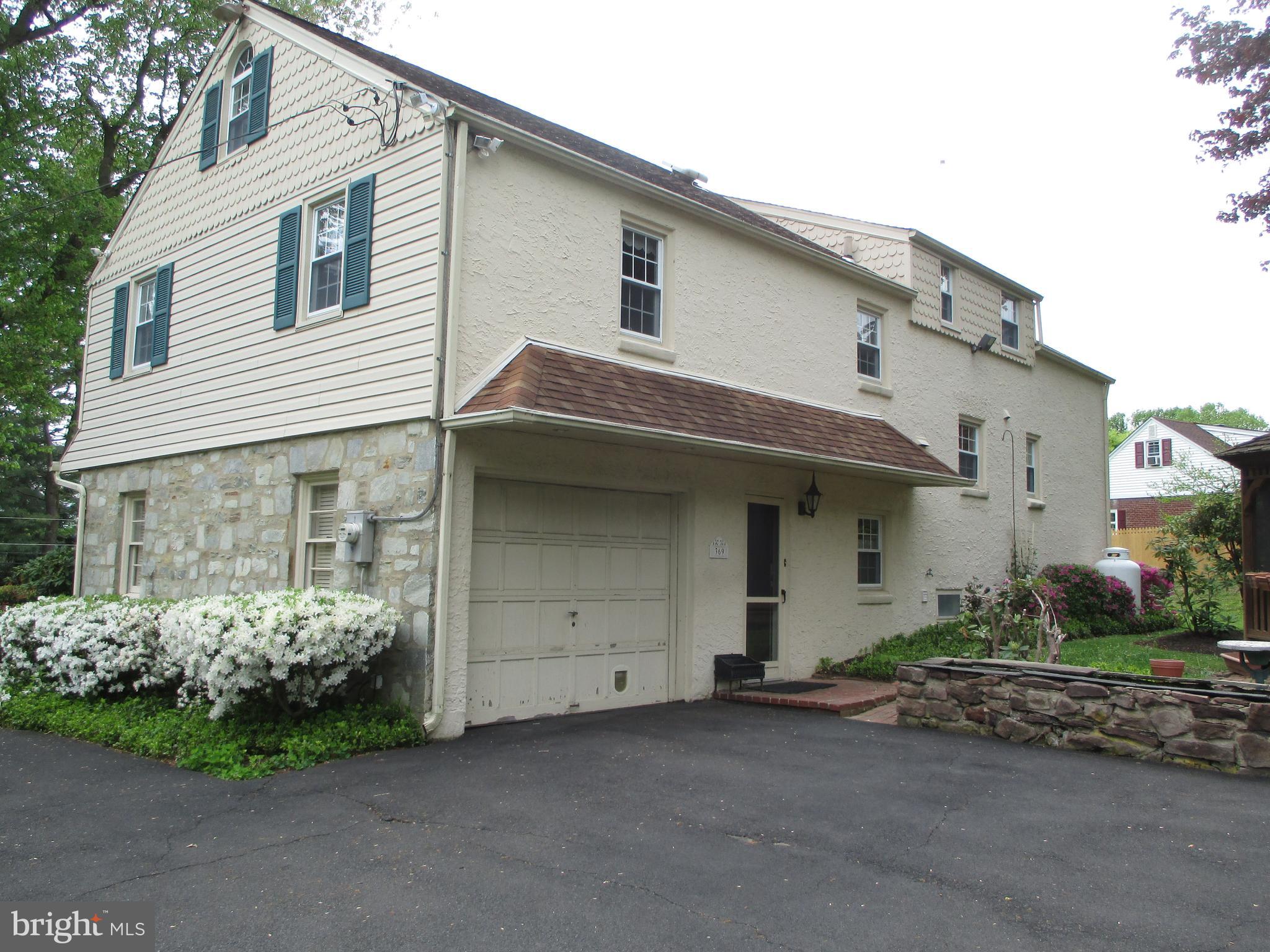 369 Brae Bourn Road Huntingdon Valley, PA 19006 - Photo 5 of 39 Gallery Image 5